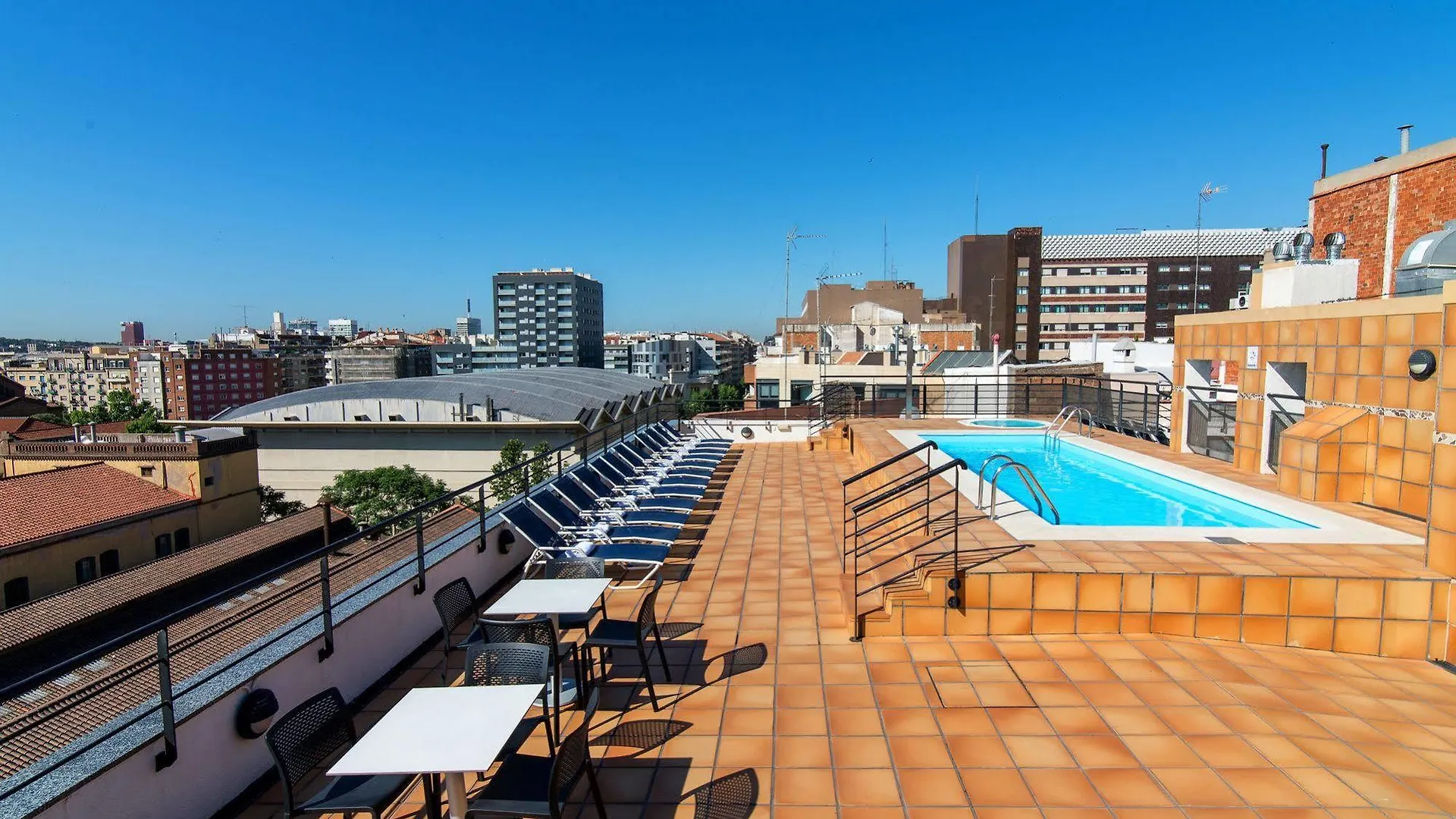 Sunotel Junior Barcelona Hotel