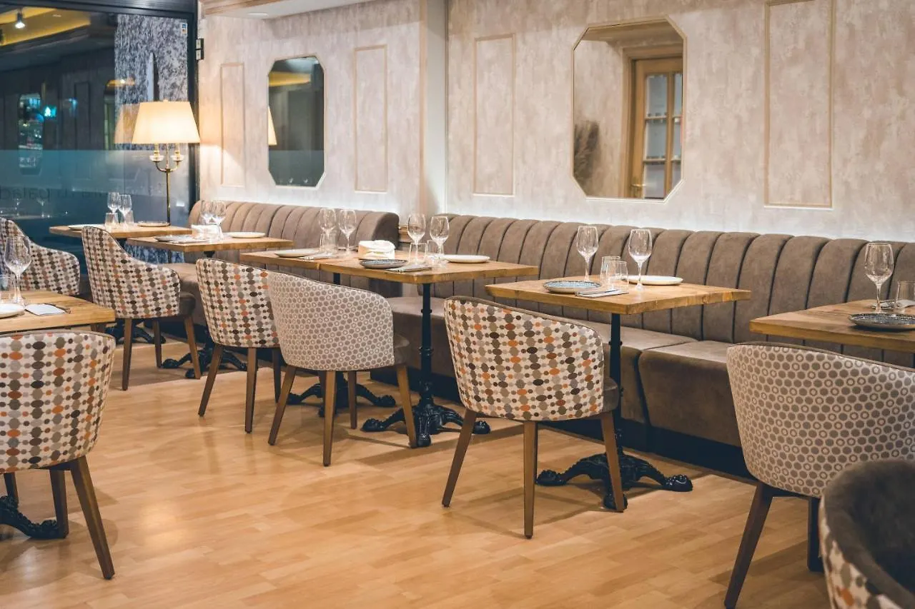 Sunotel Junior Barcelona Hotel