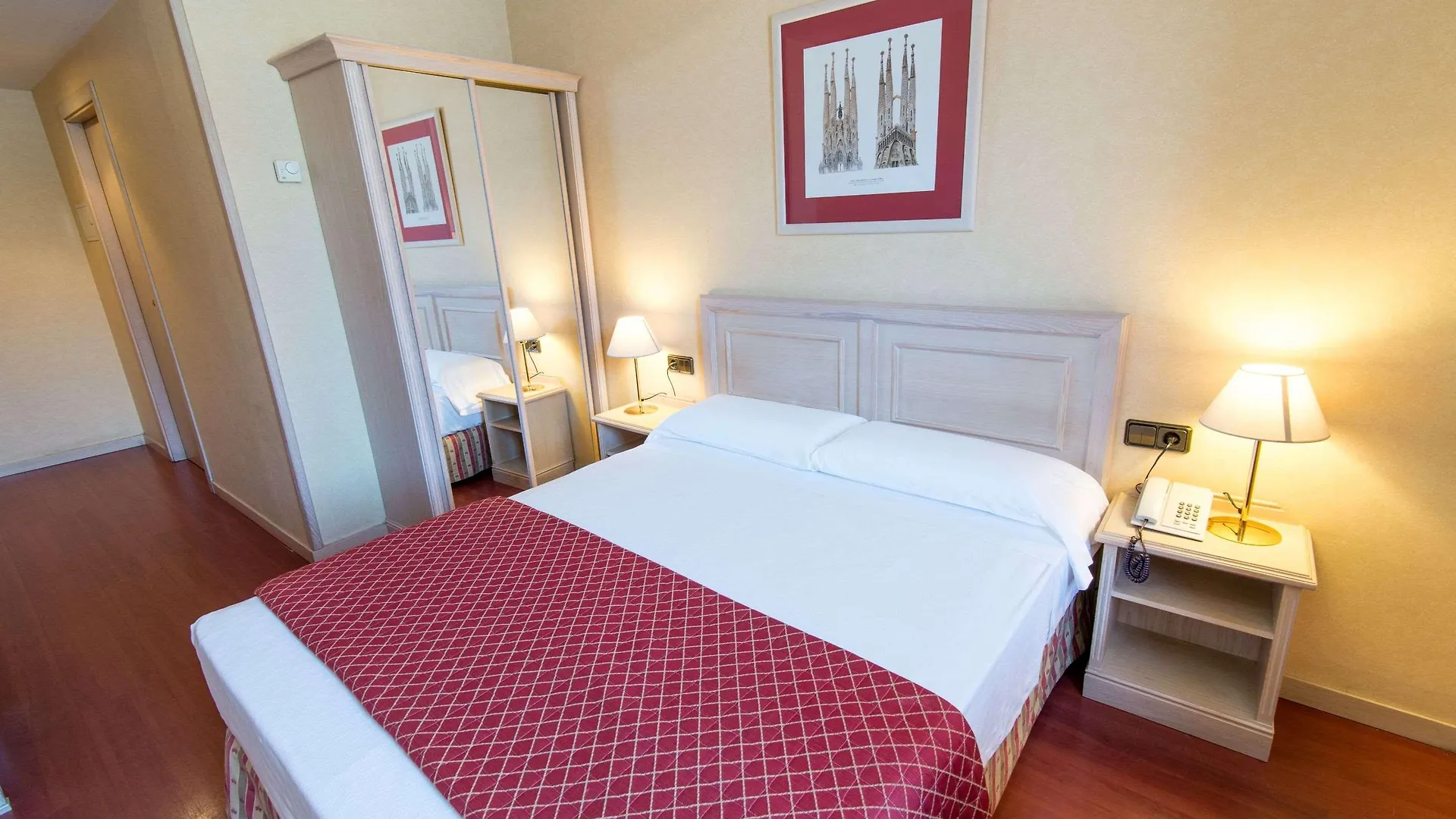 Sunotel Junior Barcelona Hotel